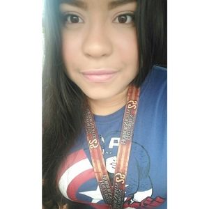 Meet your Posher, Alejandra